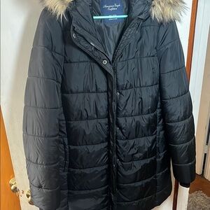American Eagle Outfitters Women's Black Puffer Coat